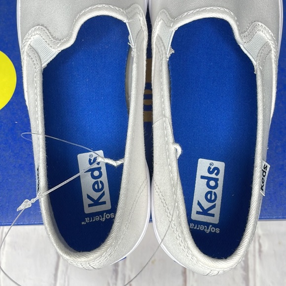 Keds Classic Canvas Slip on Shoes - Picture 4 of 5